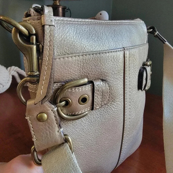 Coach Soho Swingpack 41276 Crossbody Bag Gold Champagne Leather Y2K - Picture 5 of 15